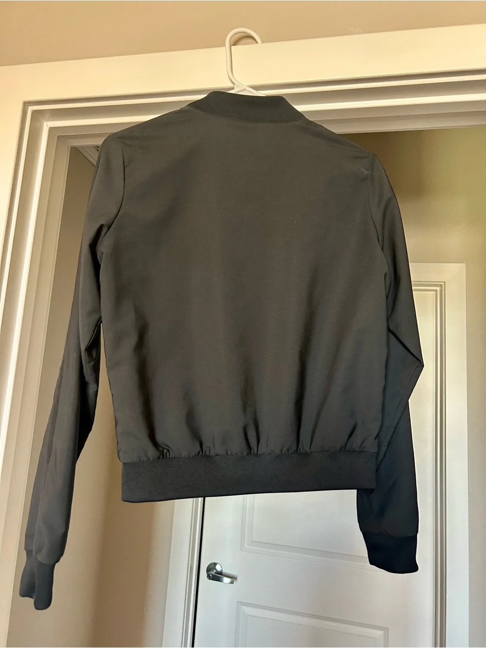 Nike Women’s Sportswear Reversible Lightweight Bomber Jacket